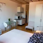 Ai Апартаменти *