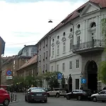 Апартаменти Ai